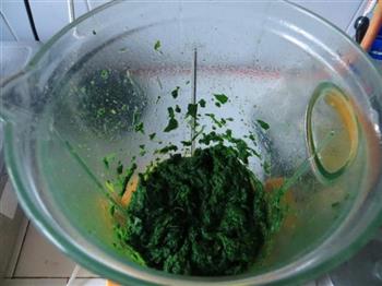 油泼辣椒菠菜面的做法步骤2