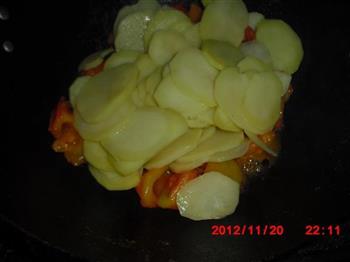 西红柿炒土豆的做法步骤8