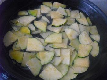 南瓜疙瘩汤的做法步骤3