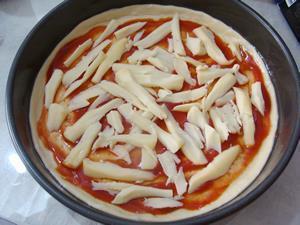 蔬菜香肠披萨的做法图解7