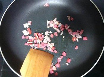 培根火腿玉米焗饭的做法步骤2