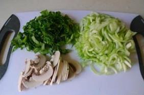 油菜虾皮疙瘩汤的做法图解3