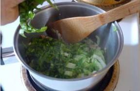 油菜虾皮疙瘩汤的做法图解6