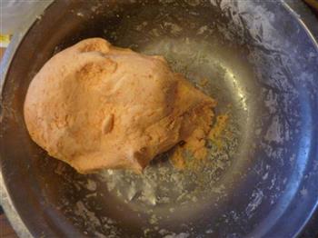 奶香南瓜豆沙饼的做法步骤2