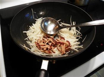 冬菇芹菜土豆丝的做法步骤8