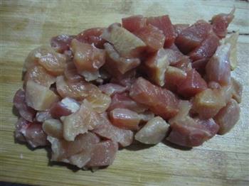 土豆鸡肉蘑菇焖饭的做法步骤1