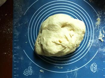 椰蓉面包的做法步骤3