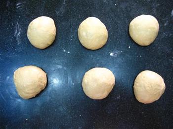 红糖葡萄干面包的做法图解8
