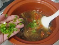 黄花菜紫灵芝鸡汤的做法步骤12