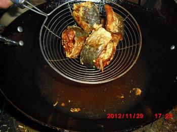 铁锅炖鱼的做法步骤3