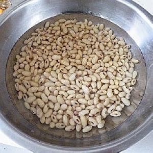 新淮山豆浆煲的做法步骤1