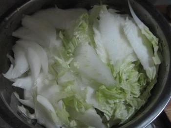上汤香菇白菜炖豆腐的做法步骤2