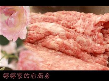 酸菜猪肉蒸饺的做法图解3