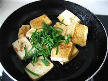 韭菜炒千页豆腐的做法图解7