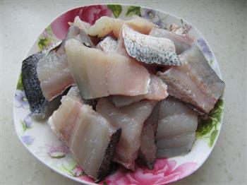 豆腐煮鱼的做法步骤2