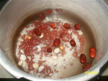 营养红豆粥的做法步骤4