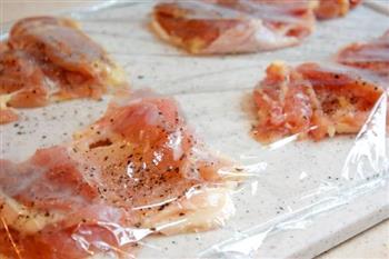 番茄蘑菇意面配烤鸡腿肉的做法图解2