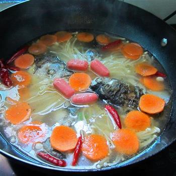 鱼头素菜锅的做法步骤7