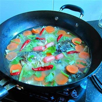 鱼头素菜锅的做法图解8