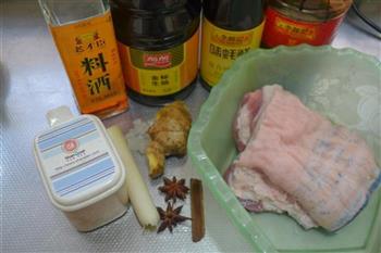 酥软红烧肉的做法步骤1