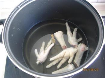 秋葵鸡爪汤的做法步骤5
