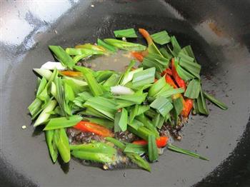 双椒豆豉炒肉丝的做法步骤8
