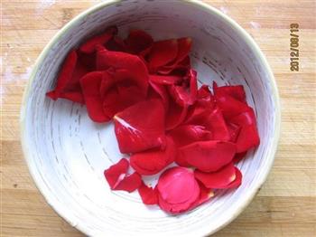 玫瑰红豆沙糯米球的做法图解3