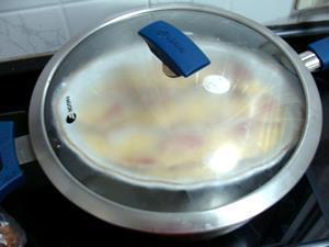 红心蛤蜊炖蛋的做法步骤8