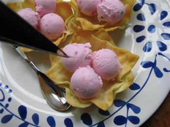 馄炖皮冰淇淋派的做法步骤9
