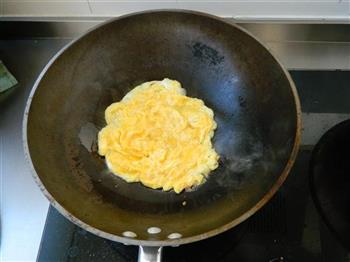 家常菜大葱炒鸡蛋的做法图解2