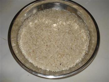 自制蒸菜米粉的做法步骤1