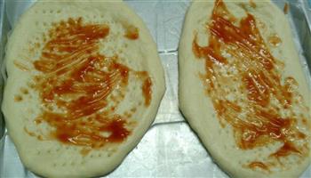 培根口蘑披萨的做法步骤10
