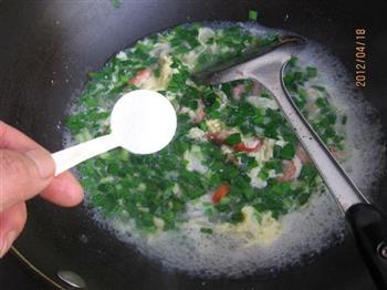 小虾韭菜鸡蛋汤的做法步骤9
