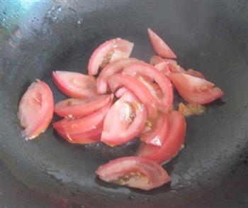 西红柿汤河粉的做法步骤4