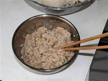 酸白菜猪肉水饺的做法步骤3