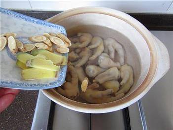 黄芪大枣煲凤爪的做法步骤5