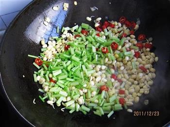 芹菜辣豆芽的做法图解6