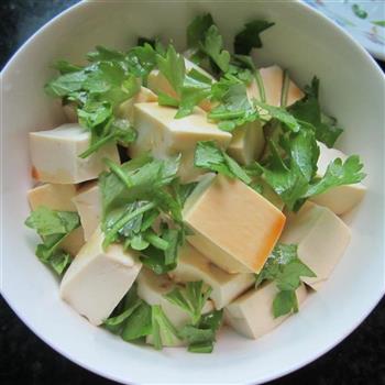 蛋黄豆腐的做法步骤4