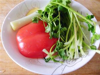 红椒香菜肉褡裢火烧的做法图解2