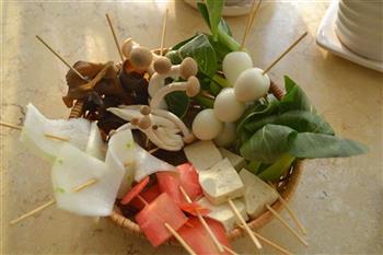生汆丸子串串锅的做法步骤12