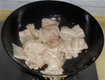 两面黄回锅肉的做法步骤12