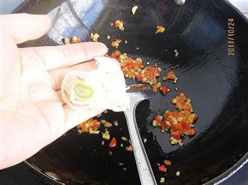 剁椒芹菜炒黄豆的做法图解4