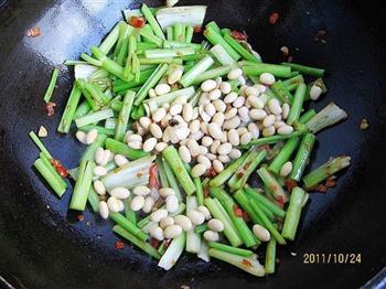 剁椒芹菜炒黄豆的做法图解6