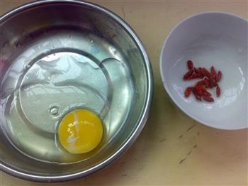 桂花酒酿窝蛋的做法图解2