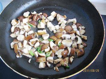 蚝油香菇炒豆腐的做法步骤6