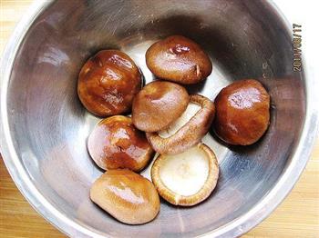 煎酿香菇肉丸的做法图解1