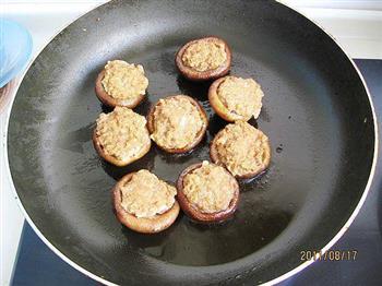 煎酿香菇肉丸的做法步骤5