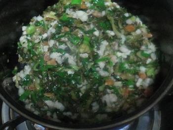 土豆酸菜焖饭的做法步骤10