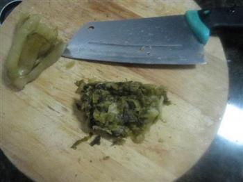 土豆酸菜焖饭的做法步骤4