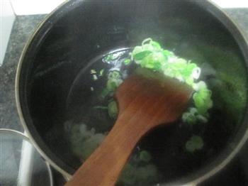 土豆酸菜焖饭的做法步骤7